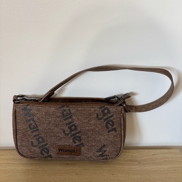 Wrangler Shoulder Purse - Picture 1 of 3